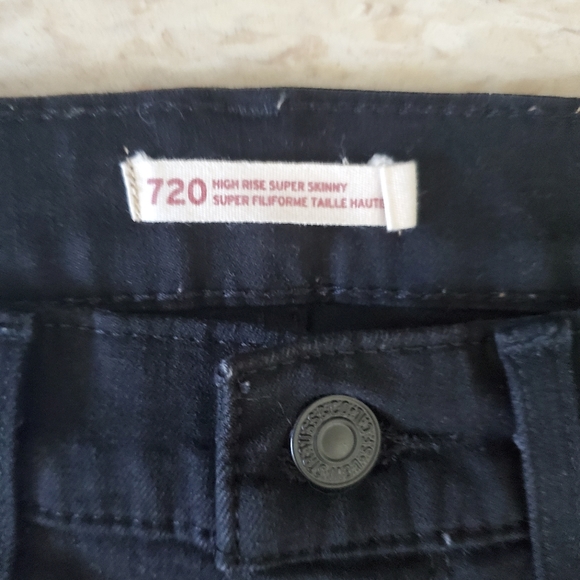 Levi's Premium 720 High Rise Super Skinny Black Jeans - Picture 3 of 7